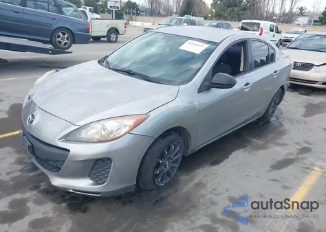 2013 Mazda Mazda3 I Sv z USA, uszkodzony, nr VIN JM1BL1TG5D1821092